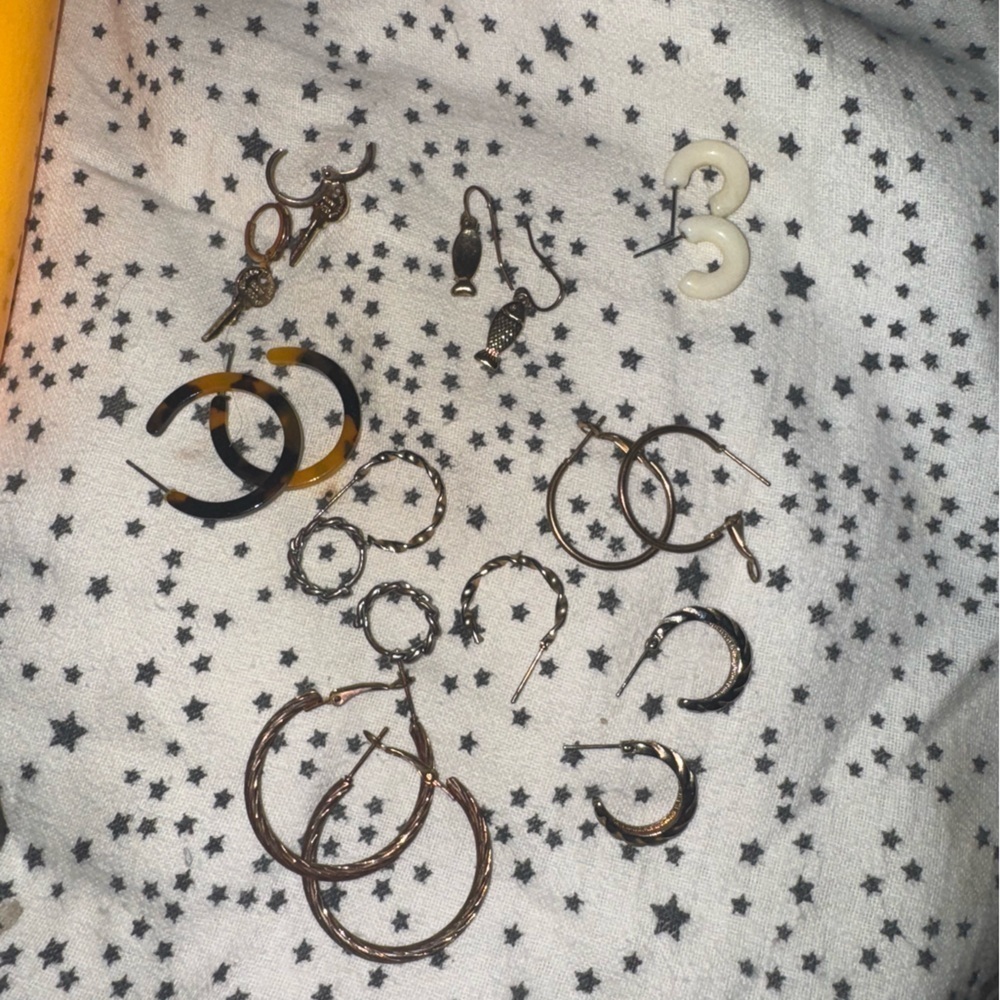 Bundle of earrings